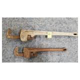 2 Pipe Wrenches