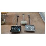 3 Shovels