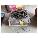 Schumacher 2/10/50 AMP Starter-Charger 12 Volt