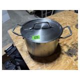 Stainless Steel Pot w/ Lid