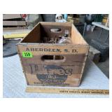 Aberdeen, SD Hires Rootbeer Crate; Vtg Bottles