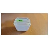 Pyrex Refrigerator Dish w/ Lid