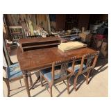 Dining Room Table w/6 Chairs