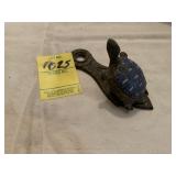 Cast Turtle Clip