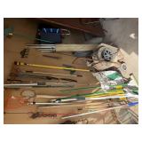 Several Hand Tools & Cleaning Tools