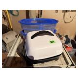 Electric Skillet, Fish Containers