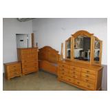 Oak Bedroom Suite