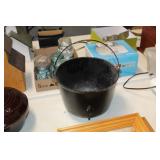 Cast Pot 