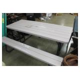Picnic Table 