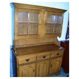 Maple Hutch