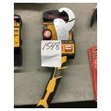Self Adjusting Pipe Wrench Self Adjusting Pipe Wrench