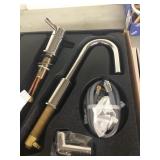 Single Handle Kitchen Faucet with Spray