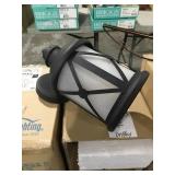 Outdoor wall lantern