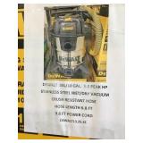 DeWalt 10 gallon wet/dry vacuum