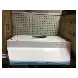 Broan economy 24in white range hood