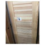 Pine Louvered slabs  24in (damaged)