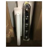 Vanity light fixtures x4