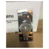 A19 LED light bulbs x32