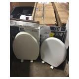 Toilet seat x2
