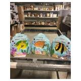 3 boxes of garden stones sold one money.