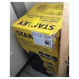 Stanley 6gal Wet/Dry Vacuum