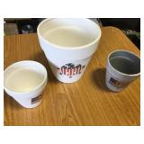 Patriotic flower pots x10. Damage.