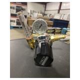Argon/Helium Regulator