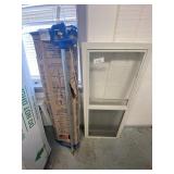 Yard Hydrant & Window for One Money