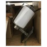 Design house wall light x2.