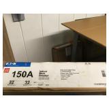 Eaton CH32BPN150J Load Center
