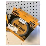 DeWalt 6-1/2in, 90t saw blades x2