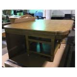 Dining Table w/ 4 Legs and Shelves