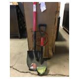 Digging shovels x2