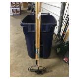 Mix:garden rakes & hoe x 3