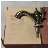 8" Widespread Lav Faucet