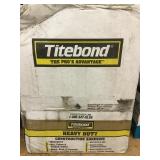 Heavy duty construction adhesive