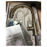 Single Handle Pull Down Kitchen Faucet.