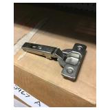 Approx 75 count Full Overlay cab hinges