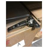 Approx 100 count self closing cab hinges