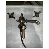 DXV 2-Cross Handle Bathroom Faucet (Bronze)