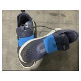 all in motionï¿½ Unisex Size 6 Fern Sneakers