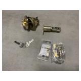 Kwikset Doorknob and Deadbolt Set in Brass x 2Sets