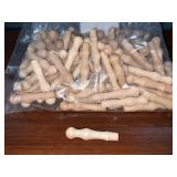 Bag of 3' (100) Cherry Wooden Pegs