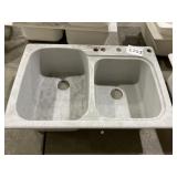 33' x 22' Drop-In Offset Dbl Kitchen Sink in Gray