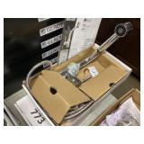 Metro chrome kitchen, pullout faucet