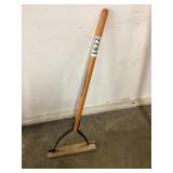 Old-fashioned Weedwhacker