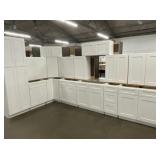15pc. Silvercreek White Shaker 30' Kitchen