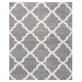 8' x 10' Gray/Ivory Diamond Area Rug