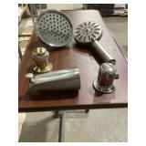 Mixed Lot of Bathroom Accessories for One Money