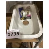 18' x 11' Undermount Sink with Shower Head